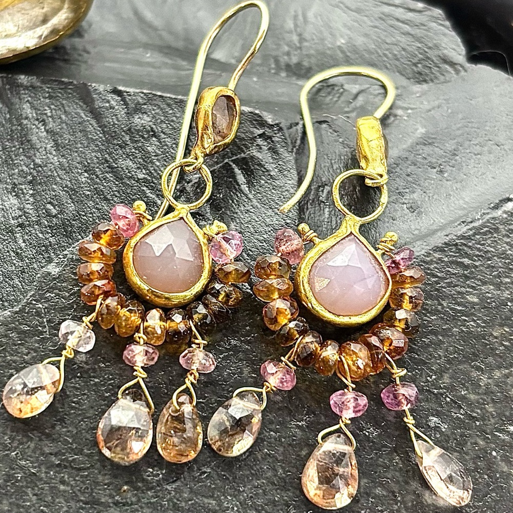 🌸 NAVA ZAHAVI 22k Gold Rose Quartz/Smokey Quartz/Tourmaline Chandelier Earrings🌸